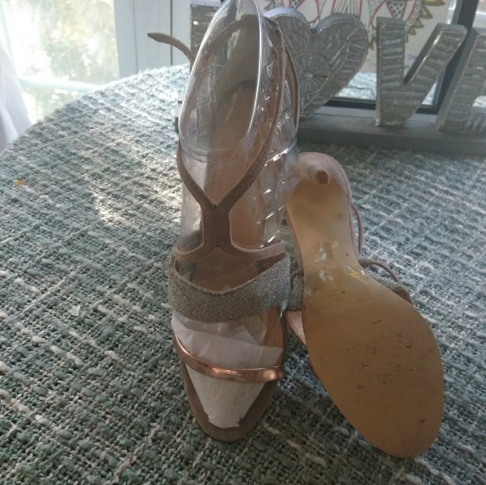 Shoes - Picture 2 of 3